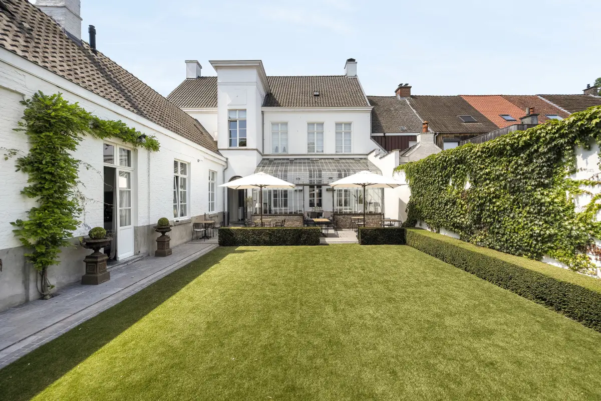 Huis te  koop in Oudenaarde 9700 0.00€ 6 slaapkamers 500.00m² - Zoekertje 611279