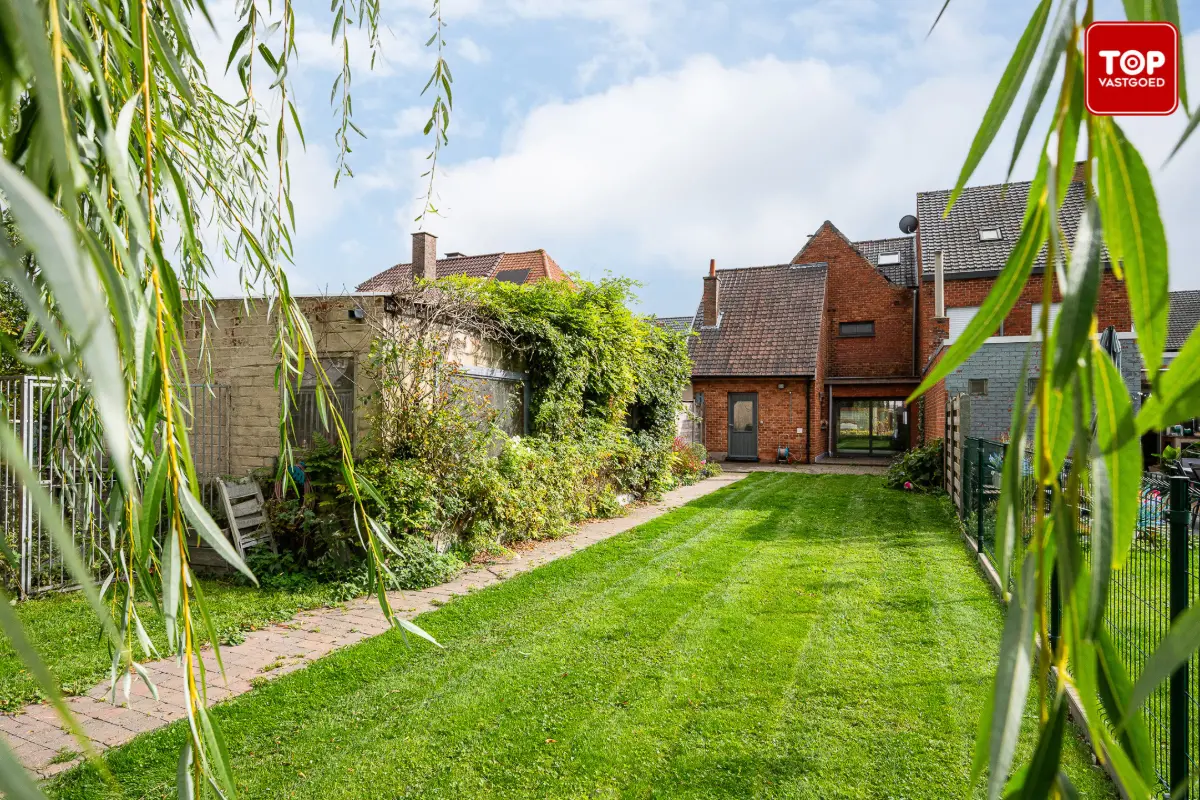 Huis te  koop in Zelzate 9060 349000.00€ 4 slaapkamers 150.00m² - Zoekertje 611289