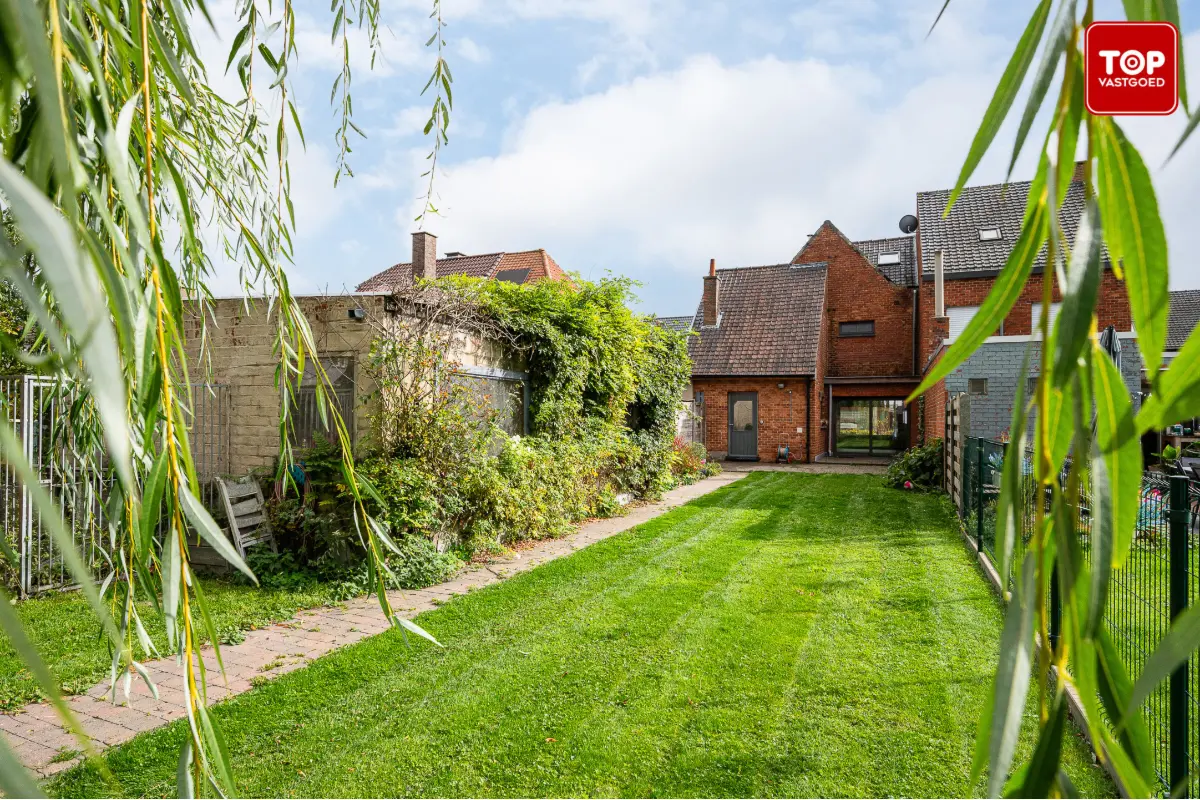 Huis te  koop in Zelzate 9060 349000.00€ 4 slaapkamers 150.00m² - Zoekertje 611289