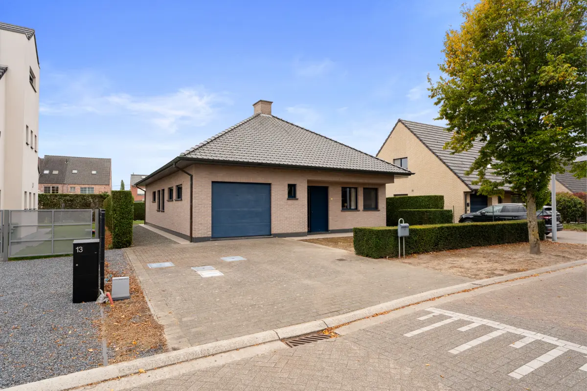 Bungalow te  koop in Laarne 9270 495000.00€ 2 slaapkamers 136.00m² - Zoekertje 611163
