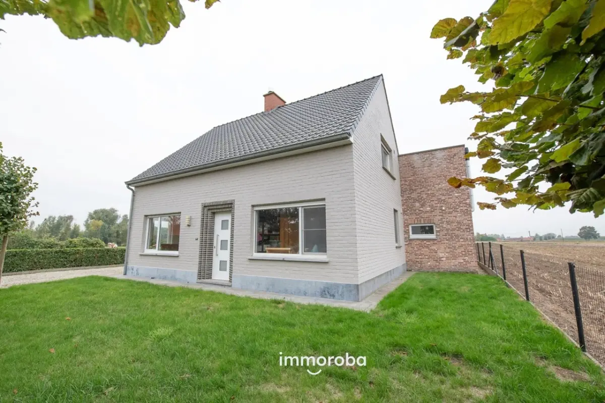 Huis te  huur in Kruishoutem 9770 900.00€ 3 slaapkamers 135.00m² - Zoekertje 611472
