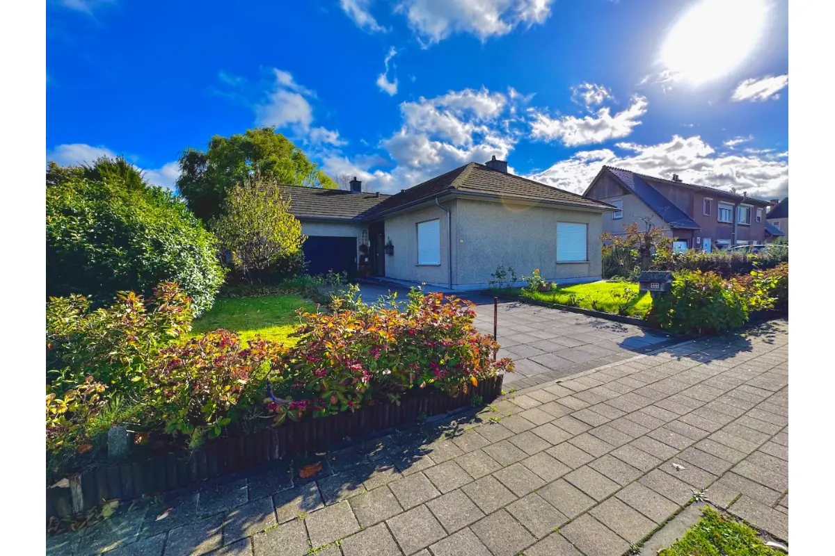 Huis te  koop in Kluizen 9940 345000.00€ 3 slaapkamers 135.00m² - Zoekertje 613078