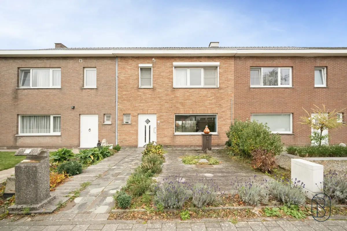 Huis te  koop in De Pinte 9840 345000.00€ 4 slaapkamers 160.00m² - Zoekertje 612466