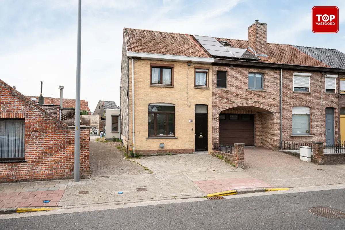 Huis te  koop in Waarschoot 9950 239000.00€ 2 slaapkamers 129.00m² - Zoekertje 613675