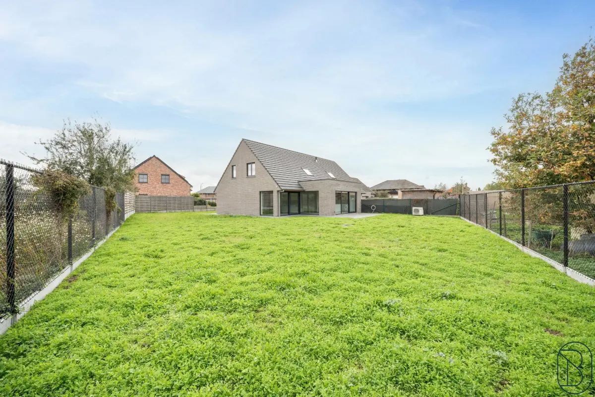 Huis te  koop in Olsene 9870 515000.00€ 3 slaapkamers 180.00m² - Zoekertje 613659