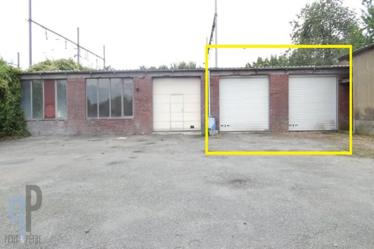 Handelszaak te  in Zottegem 9620 620.00€  slaapkamers m² - Zoekertje 613380