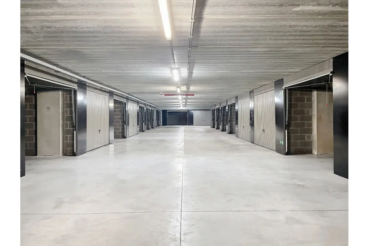 Parking & garage te  huur in Gent 9000 160.00€  slaapkamers m² - Zoekertje 613764