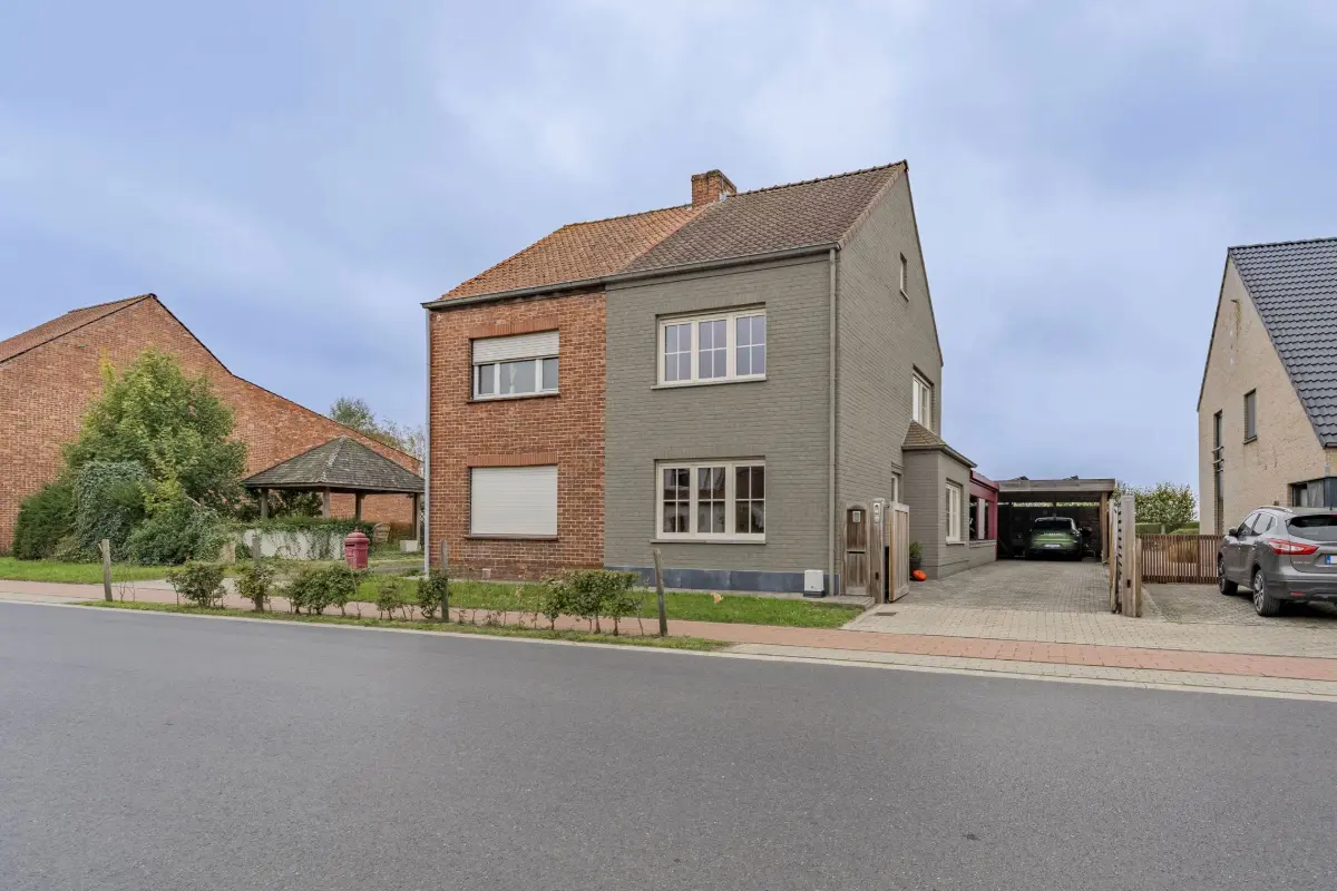 Huis te  koop in Adegem 9991 399000.00€ 2 slaapkamers 186.00m² - Zoekertje 614502