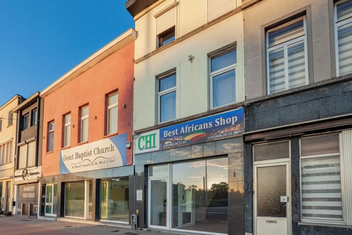 Handelszaak te  huur in Gentbrugge 9050 1100.00€ 0 slaapkamers m² - Zoekertje 614837