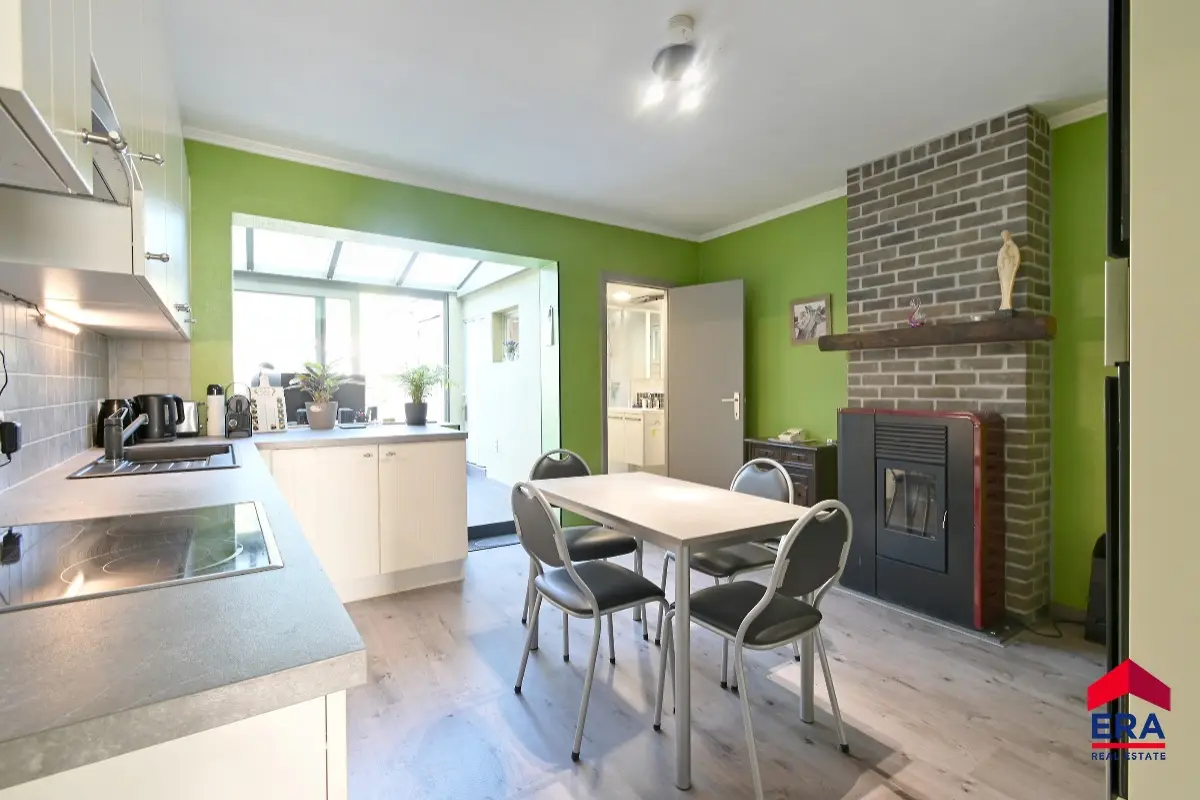 Huis te  koop in Zomergem 9930 269000.00€ 2 slaapkamers 105.00m² - Zoekertje 614975