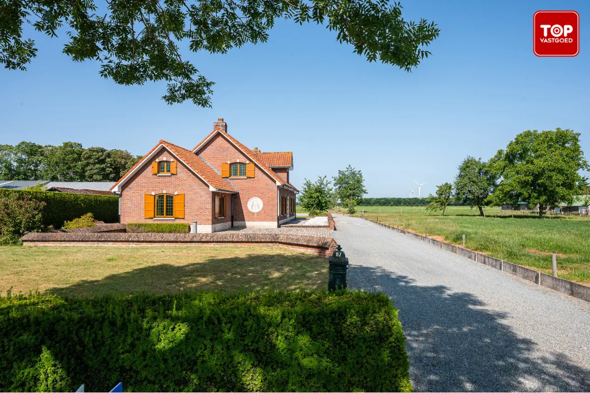 Huis te  koop in Eeklo 9900 450000.00€ 4 slaapkamers 267.00m² - Zoekertje 614481