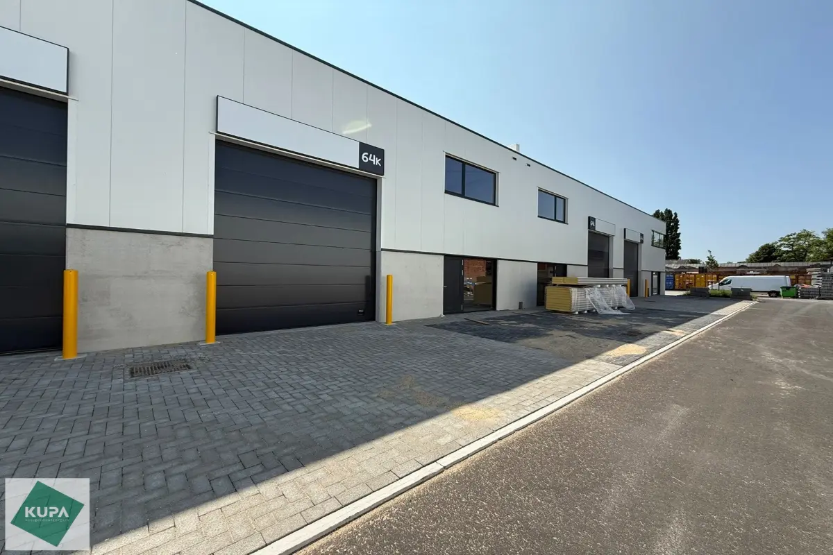 Handelszaak te  huur in Melle 9090 1395.00€  slaapkamers 216.00m² - Zoekertje 615935