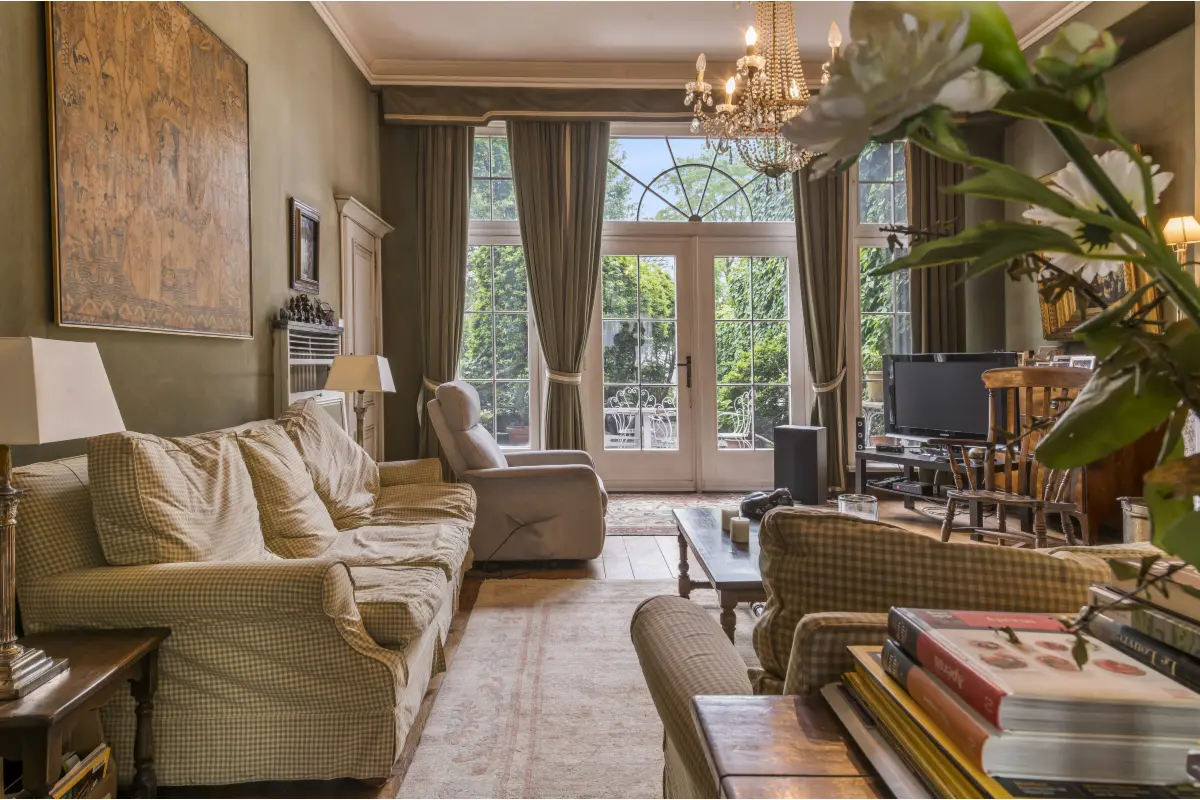 Huis te  koop in Dendermonde 9200 675000.00€ 6 slaapkamers 599.00m² - Zoekertje 616256