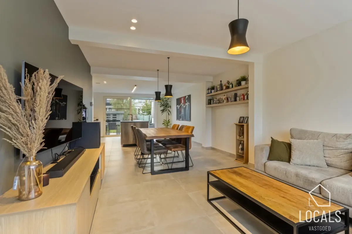 Huis te  koop in Ninove 9400 475000.00€ 4 slaapkamers 215.00m² - Zoekertje 617170