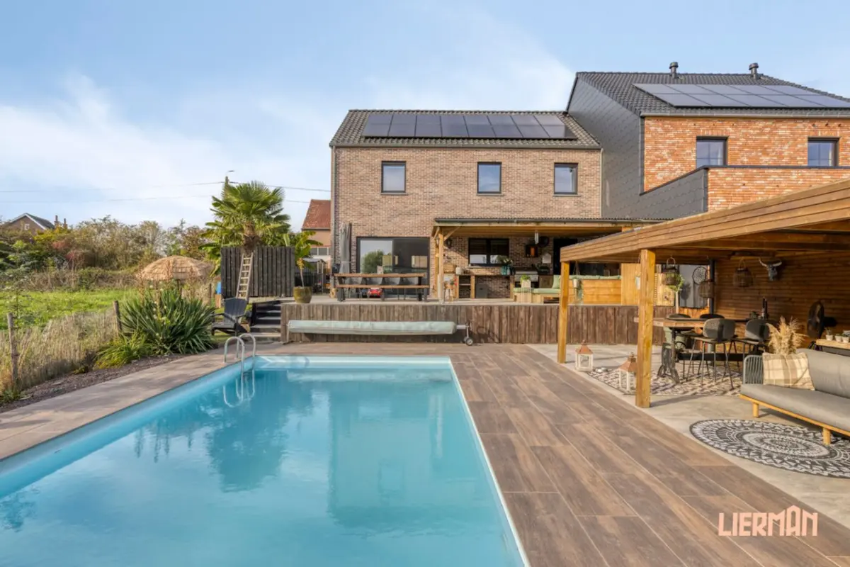 Huis te  koop in Voorde 9400 549000.00€ 3 slaapkamers 200.00m² - Zoekertje 617235