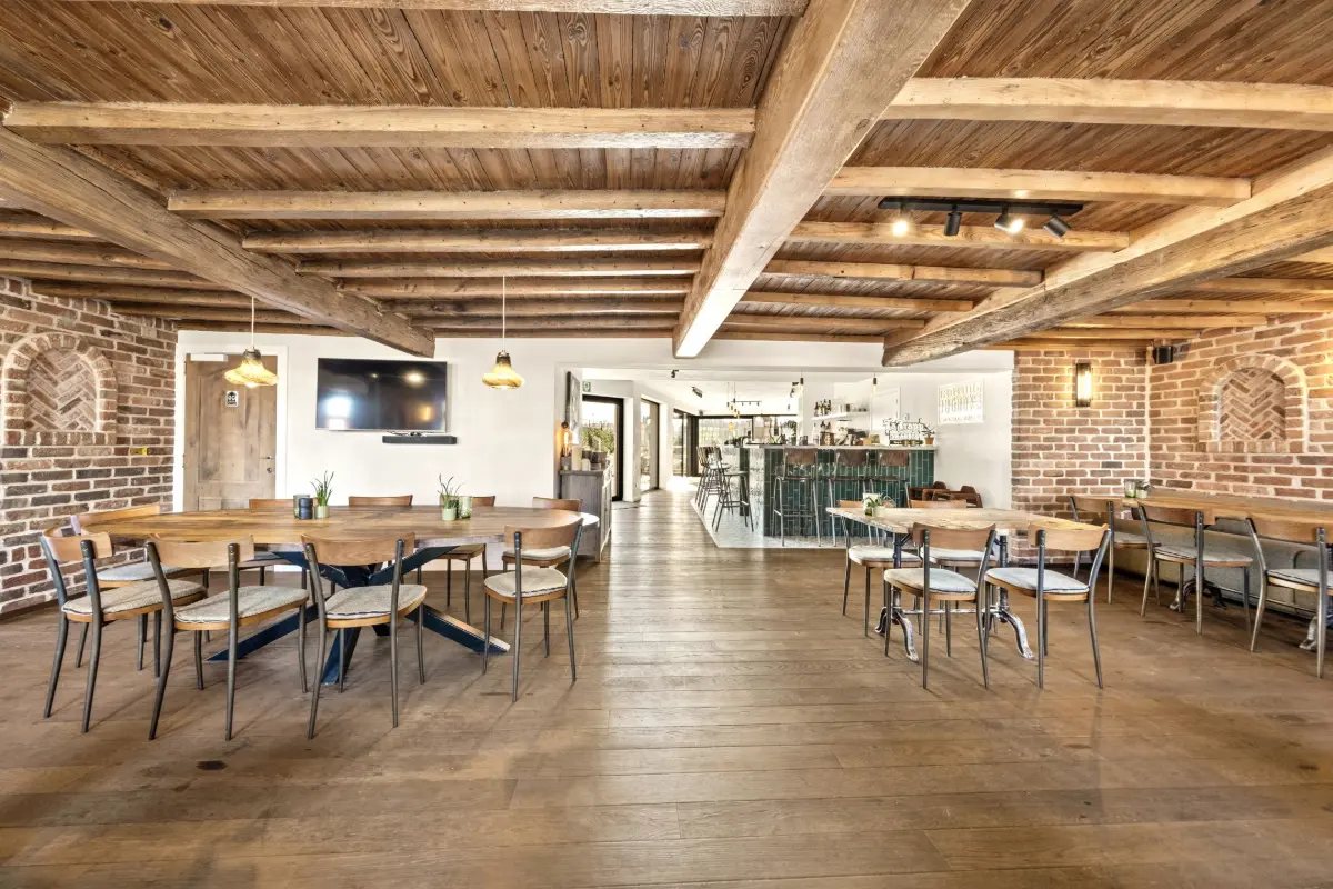 Mixgebouw te  in Schorisse 9688 650000.00€ 1 slaapkamers 200.00m² - Zoekertje 617548