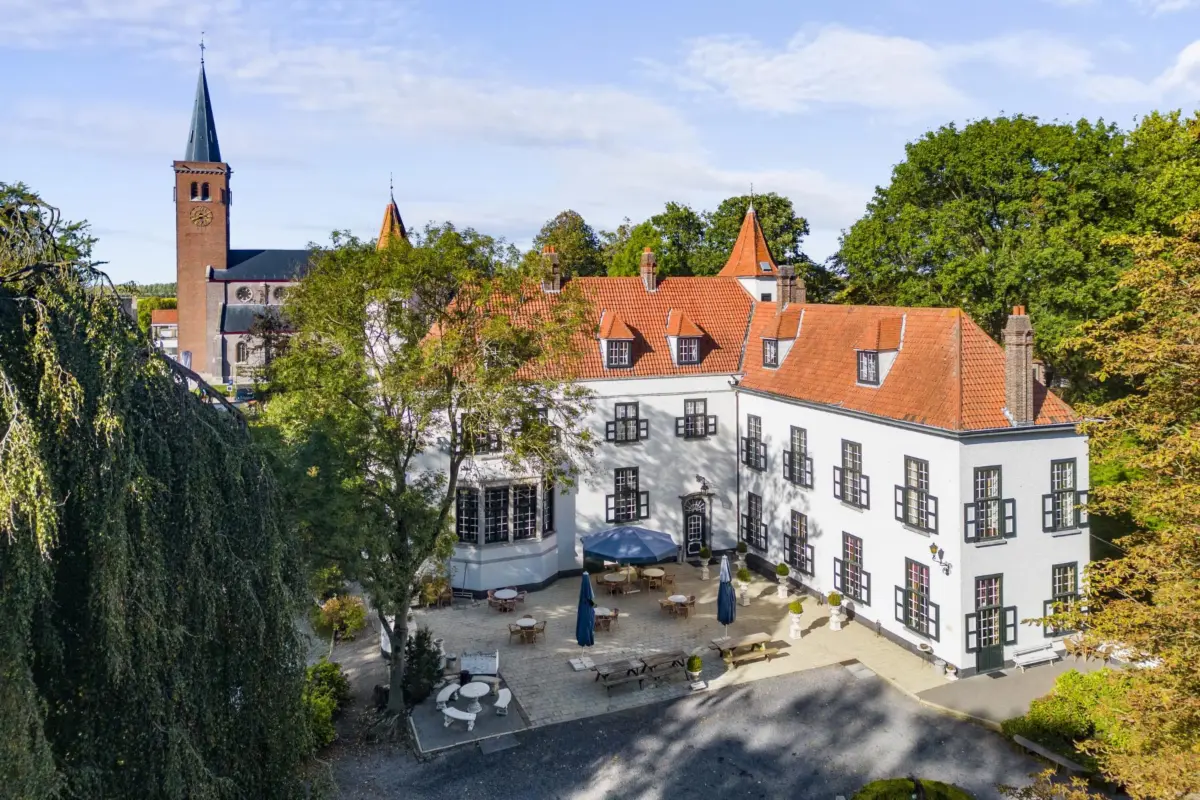 Kasteel te  koop in Boekhoute 9961 2498000.00€ 9 slaapkamers 1699.00m² - Zoekertje 619329