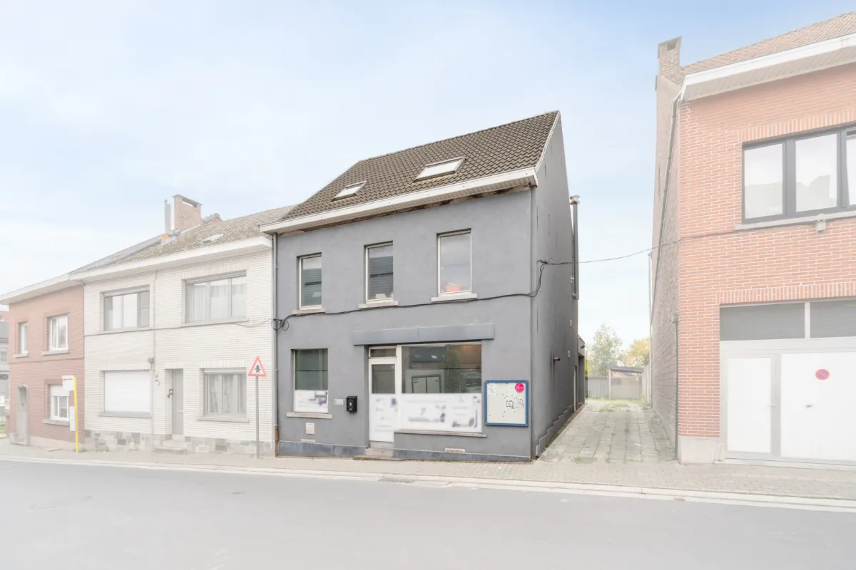 Huis te  koop in Ninove 9400 299000.00€ 6 slaapkamers 230.00m² - Zoekertje 618952
