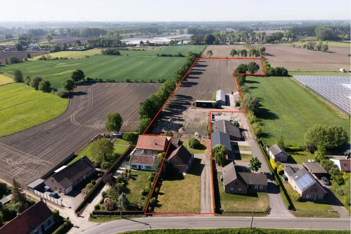 Boerderij te  koop in Bassevelde 9968 545000.00€ 3 slaapkamers 195.00m² - Zoekertje 620773