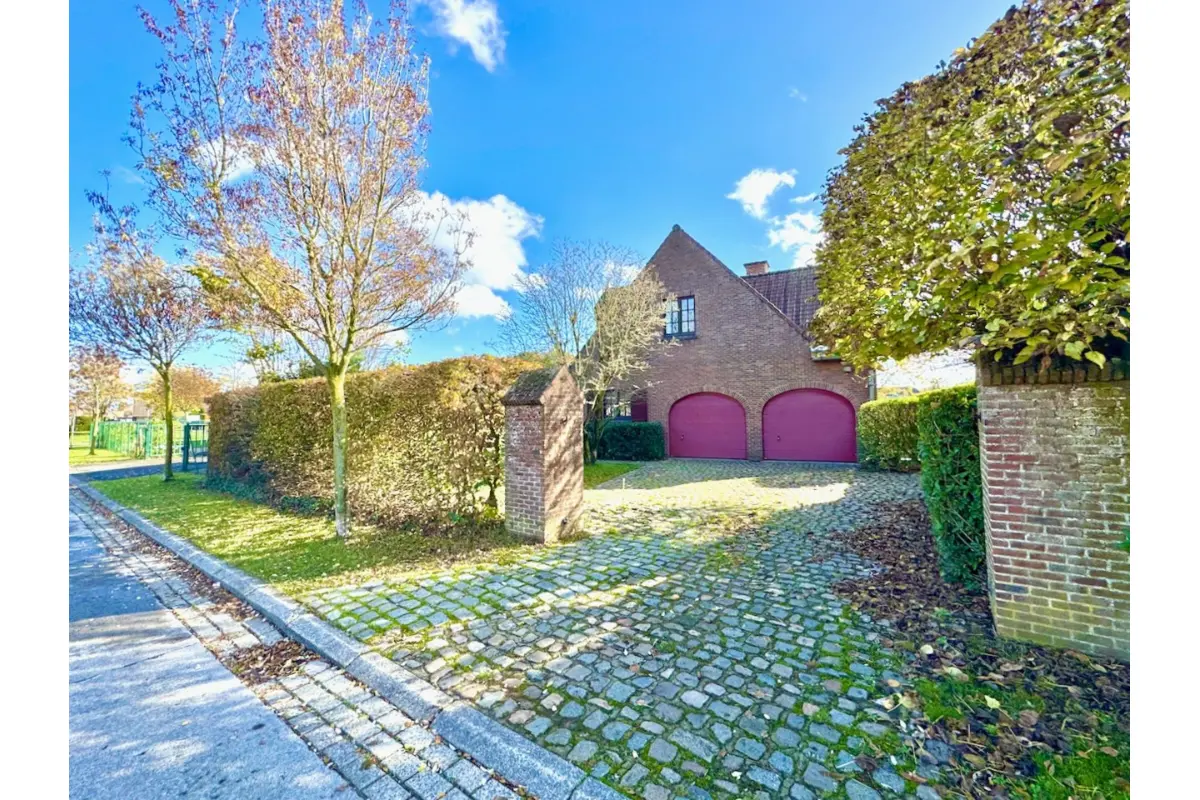 Huis te  koop in Evergem 9940 550000.00€ 4 slaapkamers 264.00m² - Zoekertje 620744