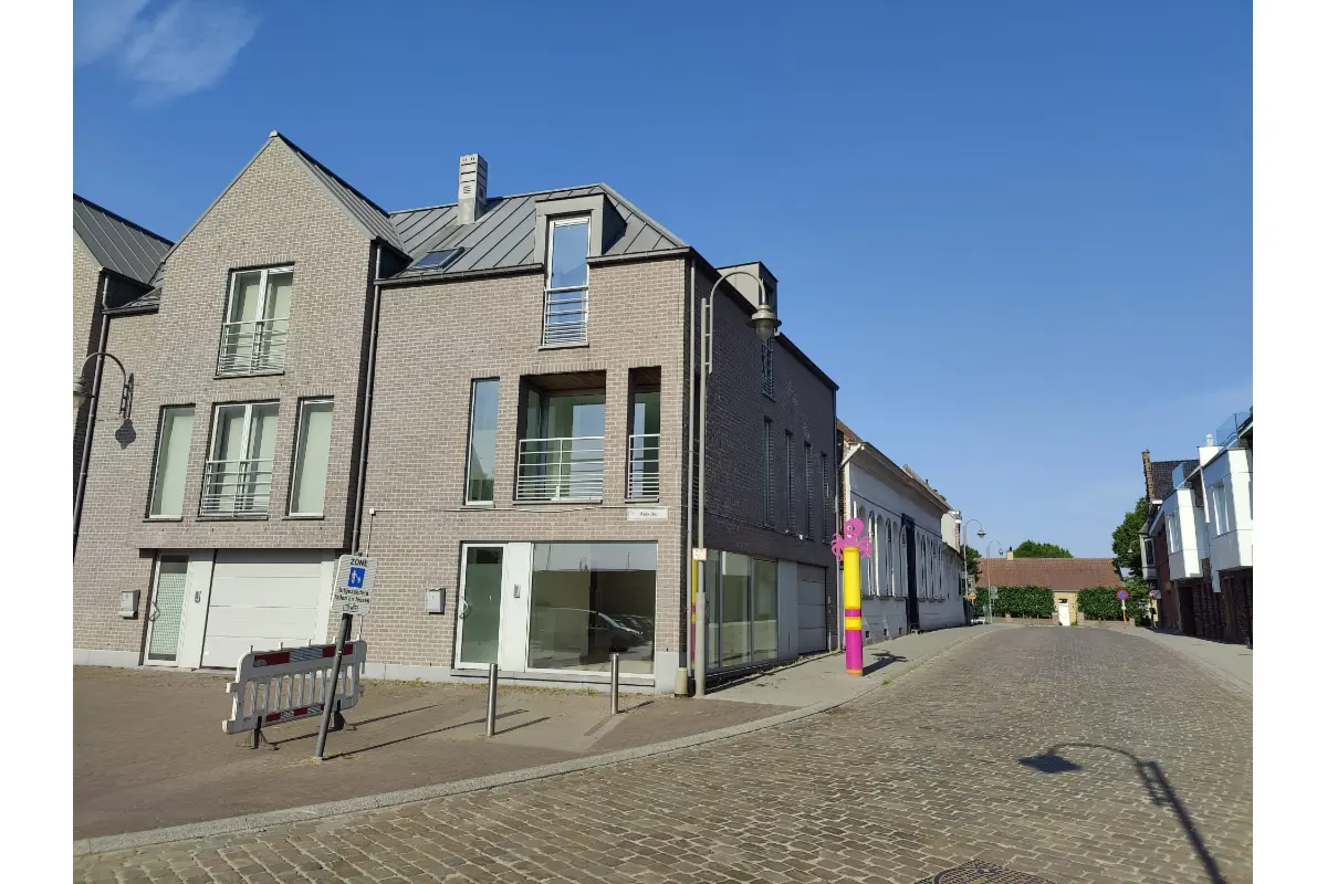 Handelszaak te  huur in Zingem 9750 1475.00€ 0 slaapkamers m² - Zoekertje 620930
