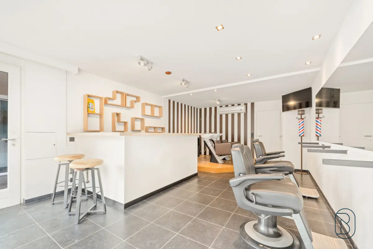 Handelszaak te  koop in Deinze 9800 219000.00€  slaapkamers 94.00m² - Zoekertje 620463