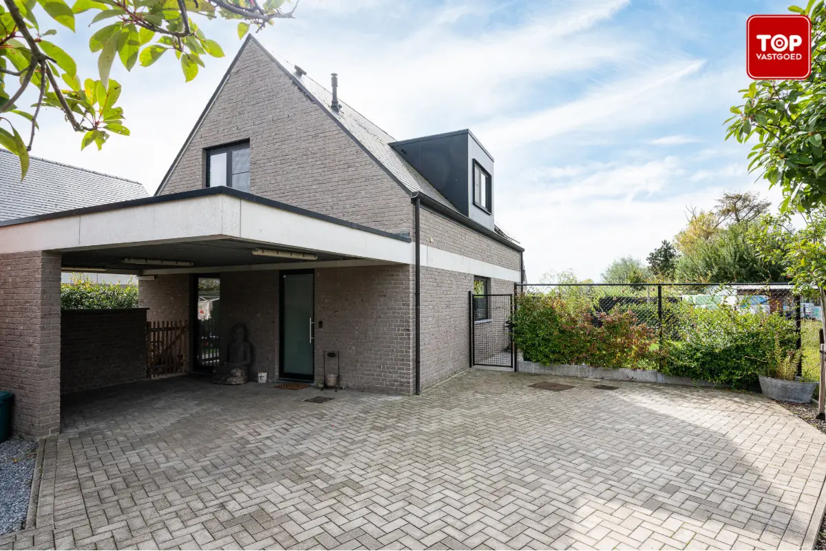Huis te  koop in Waarschoot 9950 449000.00€ 3 slaapkamers 124.00m² - Zoekertje 622074