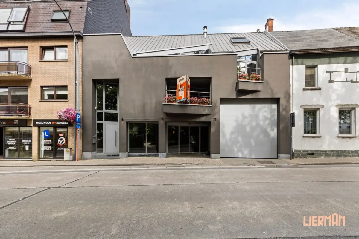 Appartementsgebouw te  koop in Herzele 9550 895000.00€  slaapkamers m² - Zoekertje 623035