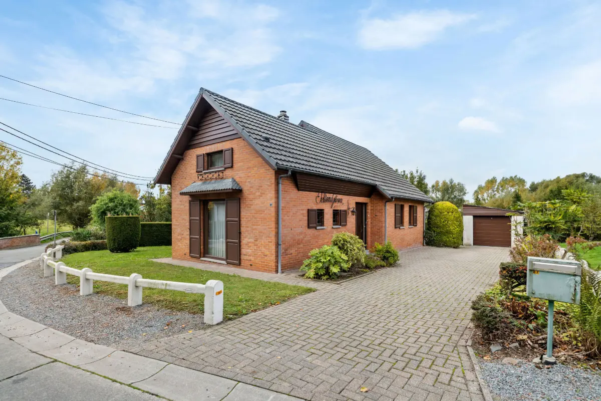 Huis te  koop in Meerbeke 9402 375000.00€ 2 slaapkamers 193.00m² - Zoekertje 623563