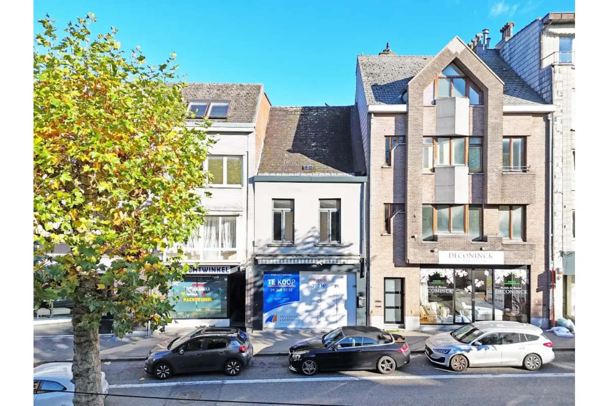 Handelszaak te  koop in Zottegem 9620 339000.00€  slaapkamers 209.00m² - Zoekertje 623604