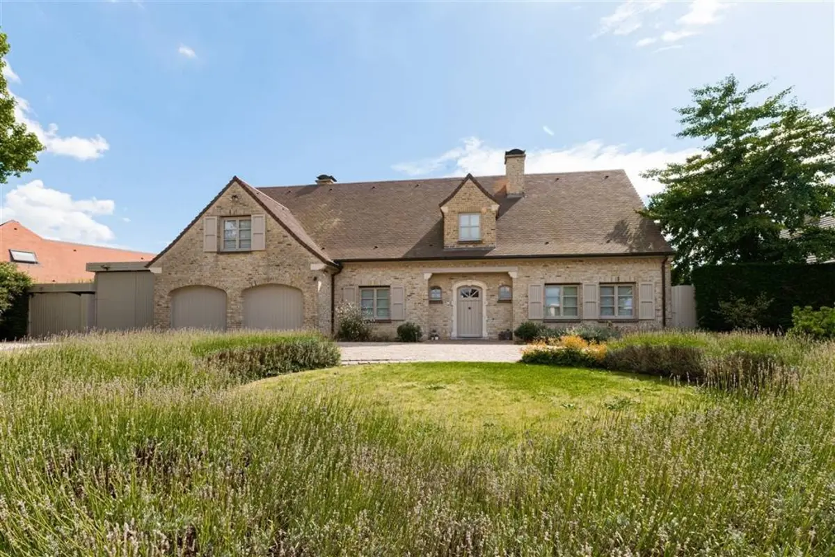 Villa te  koop in Zingem 9750 735000.00€ 4 slaapkamers 288.00m² - Zoekertje 624643