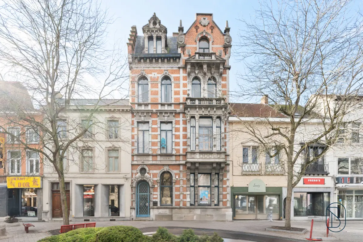 Huis te  koop in Ronse 9600 775000.00€ 6 slaapkamers 910.00m² - Zoekertje 625199