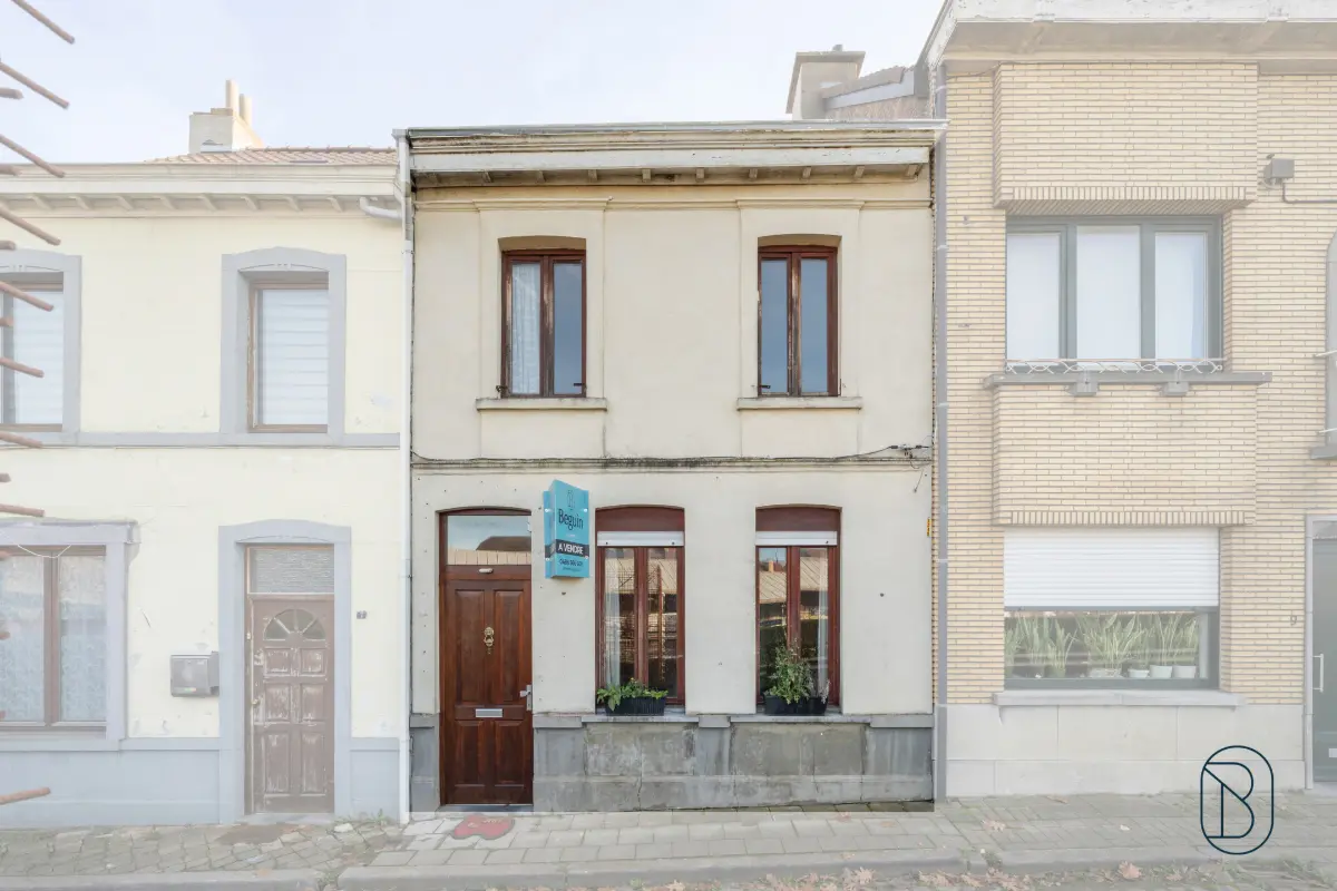 Huis te  koop in Ronse 9600 159000.00€ 2 slaapkamers 225.00m² - Zoekertje 625887