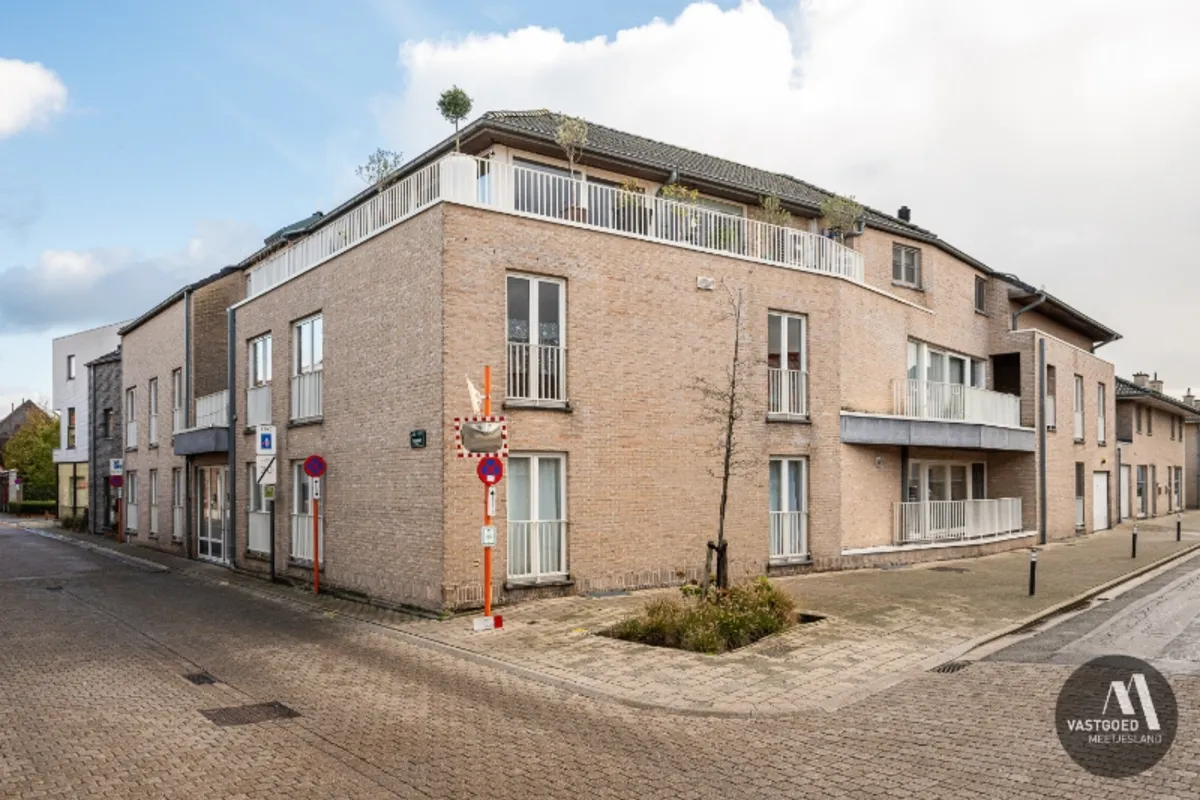 Appartement te  koop in Eeklo 9900 295000.00€ 2 slaapkamers m² - Zoekertje 626991