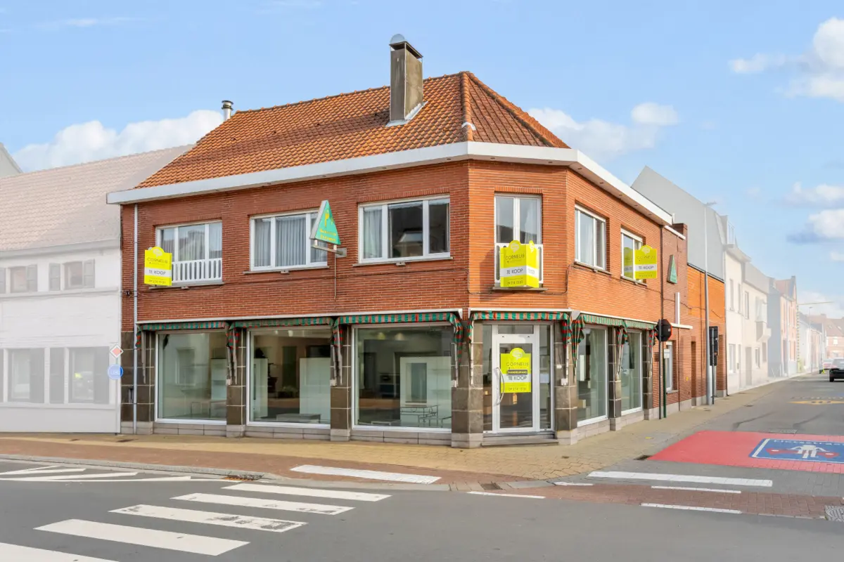 Appartement te  koop in Merelbeke 9820 598000.00€ 3 slaapkamers 465.00m² - Zoekertje 627140