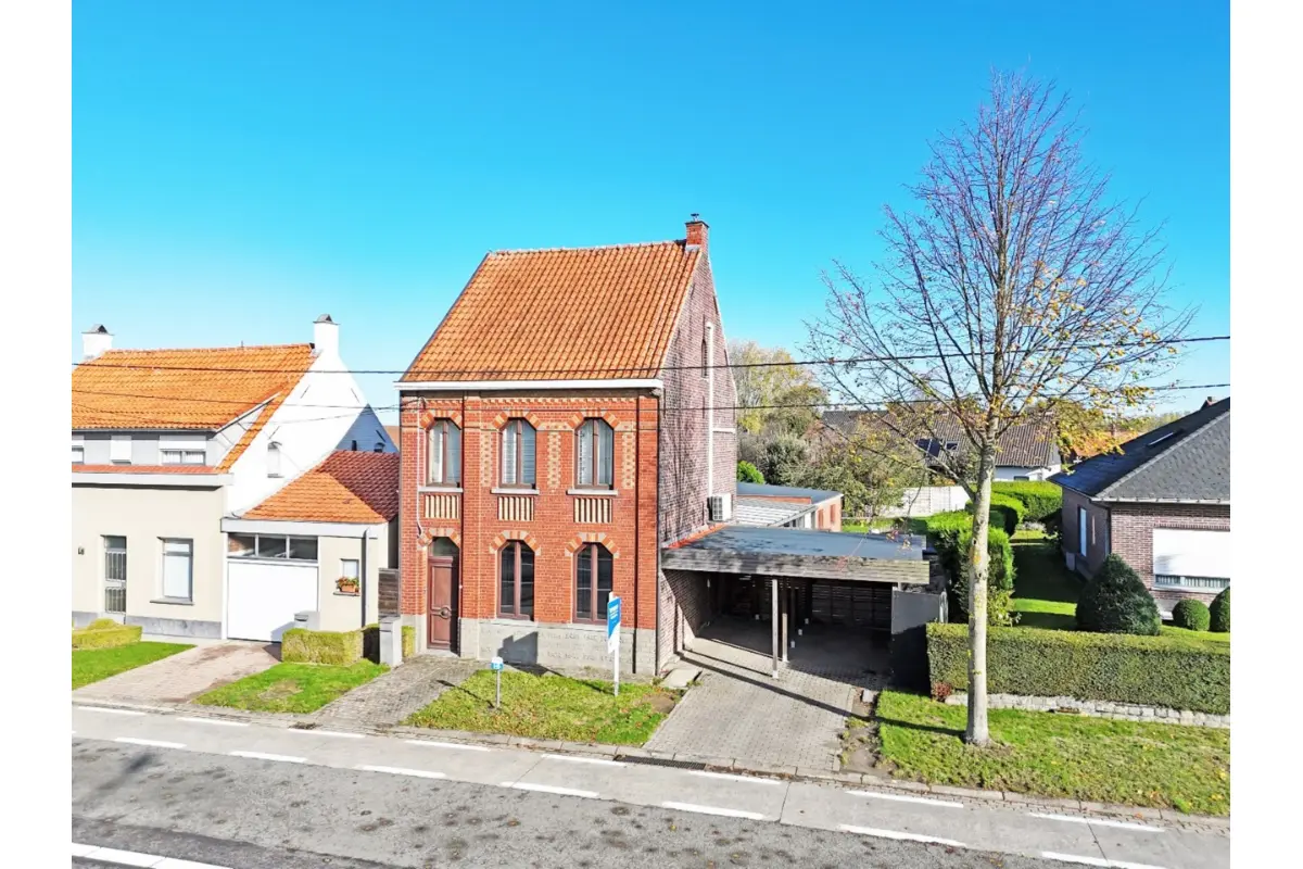 Huis te  koop in Zwalm 9630 375000.00€ 3 slaapkamers 212.00m² - Zoekertje 627634