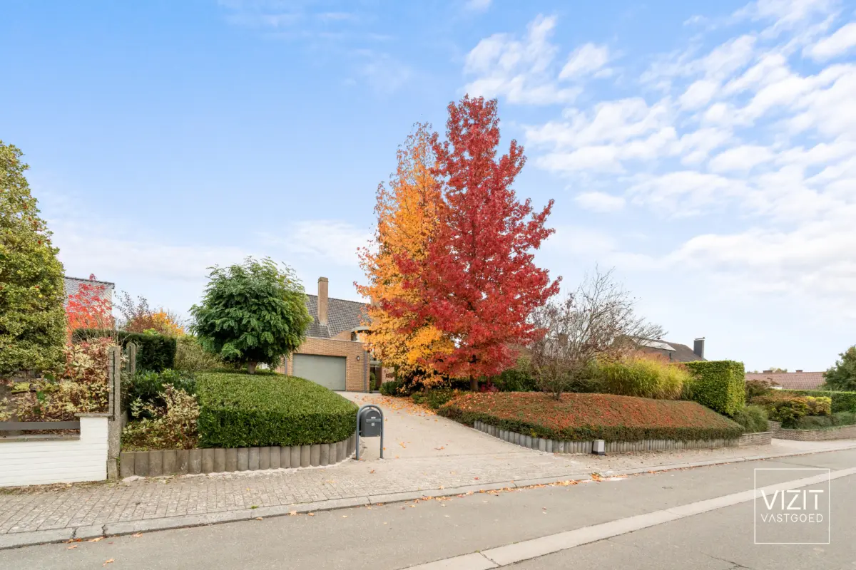 Huis te  koop in Outer 9406 545000.00€ 3 slaapkamers 220.00m² - Zoekertje 627133