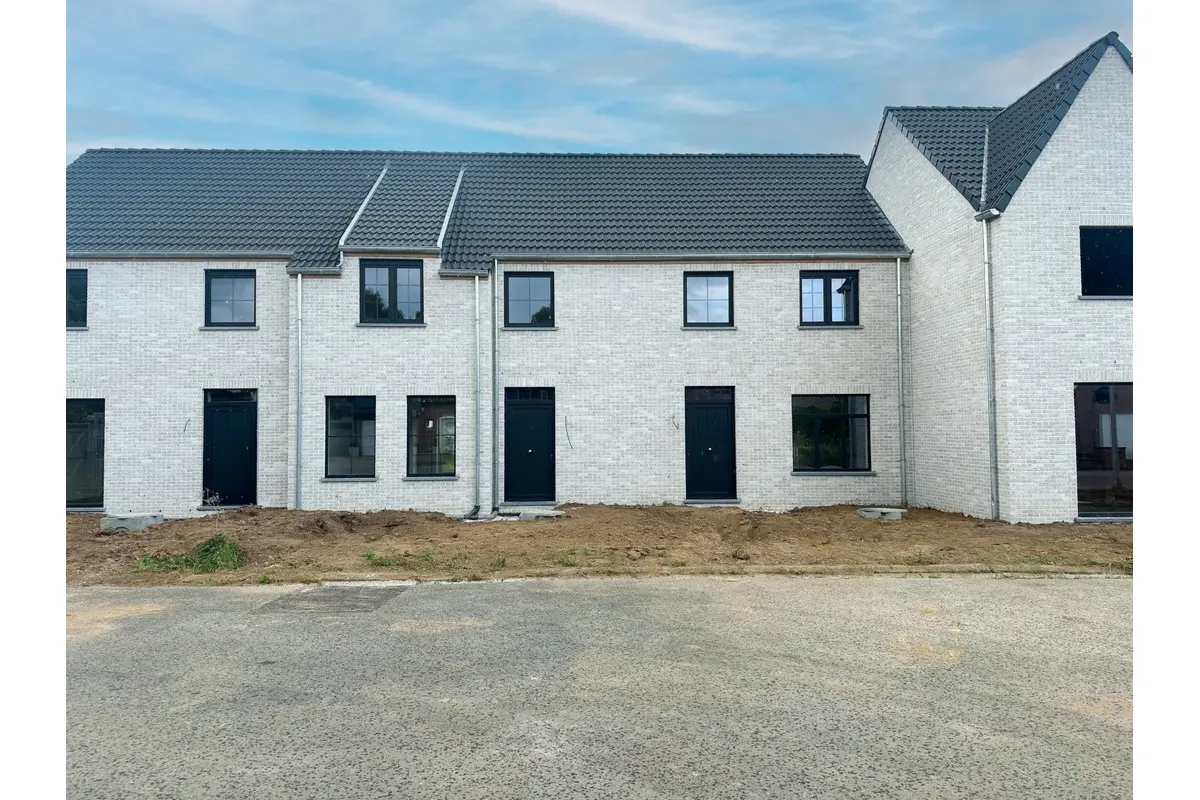 Huis te  koop in Dendermonde 9200 0.00€ 3 slaapkamers m² - Zoekertje 626978