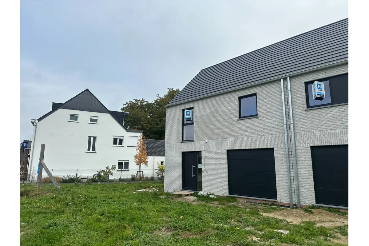 Huis te  koop in Merelbeke 9820 462430.00€ 3 slaapkamers 161.00m² - Zoekertje 626973