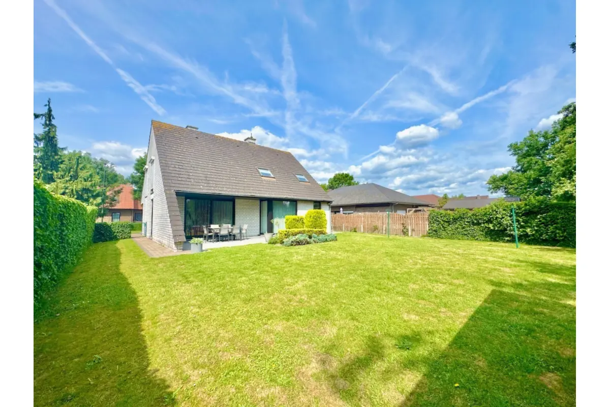 Huis te  koop in Evergem 9940 450000.00€ 3 slaapkamers 248.00m² - Zoekertje 627818