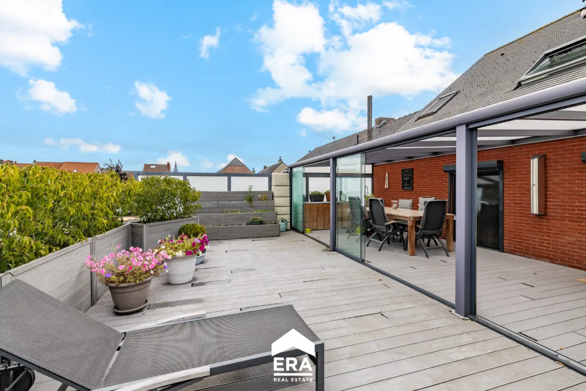 Handelszaak te  koop in Eeklo 9900 649000.00€ 3 slaapkamers 383.00m² - Zoekertje 629475