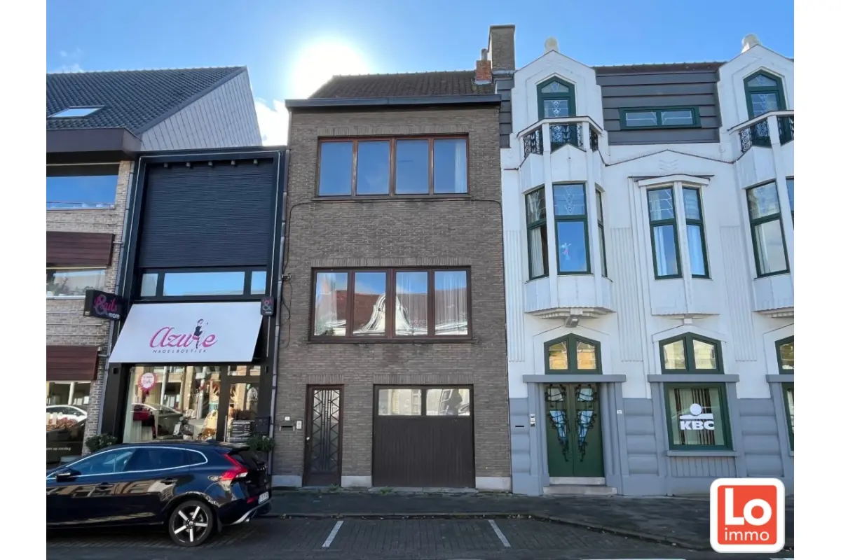 Handelszaak te  koop in Lochristi 9080 348000.00€ 3 slaapkamers 321.00m² - Zoekertje 628600