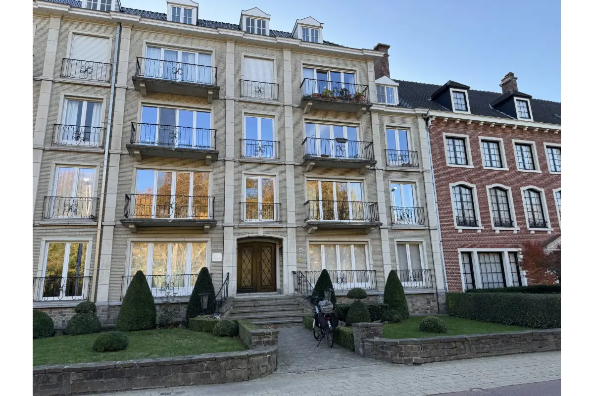 Appartement te  huur in Sint-Niklaas 9100 925.00€ 2 slaapkamers 81.00m² - Zoekertje 628936