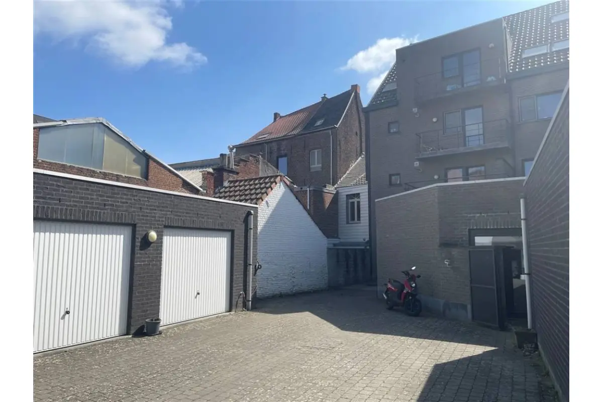 Parking & garage te  koop in Geraardsbergen 9500 25000.00€  slaapkamers m² - Zoekertje 629380