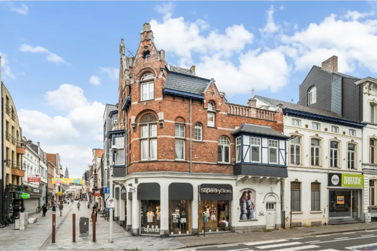Handelszaak te  huur in Aalst 9300 2950.00€  slaapkamers 160.00m² - Zoekertje 629796