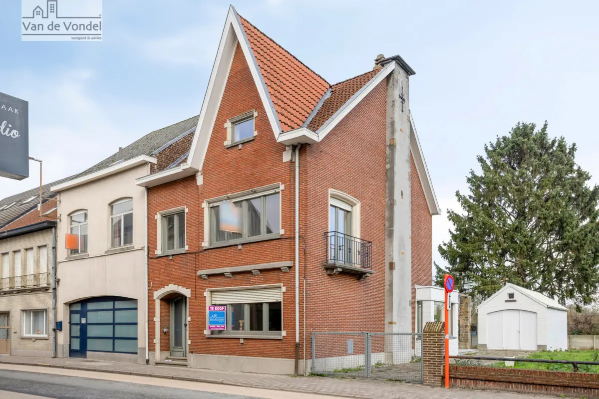 Huis te  koop in Denderleeuw 9470 439000.00€ 5 slaapkamers 210.00m² - Zoekertje 630359