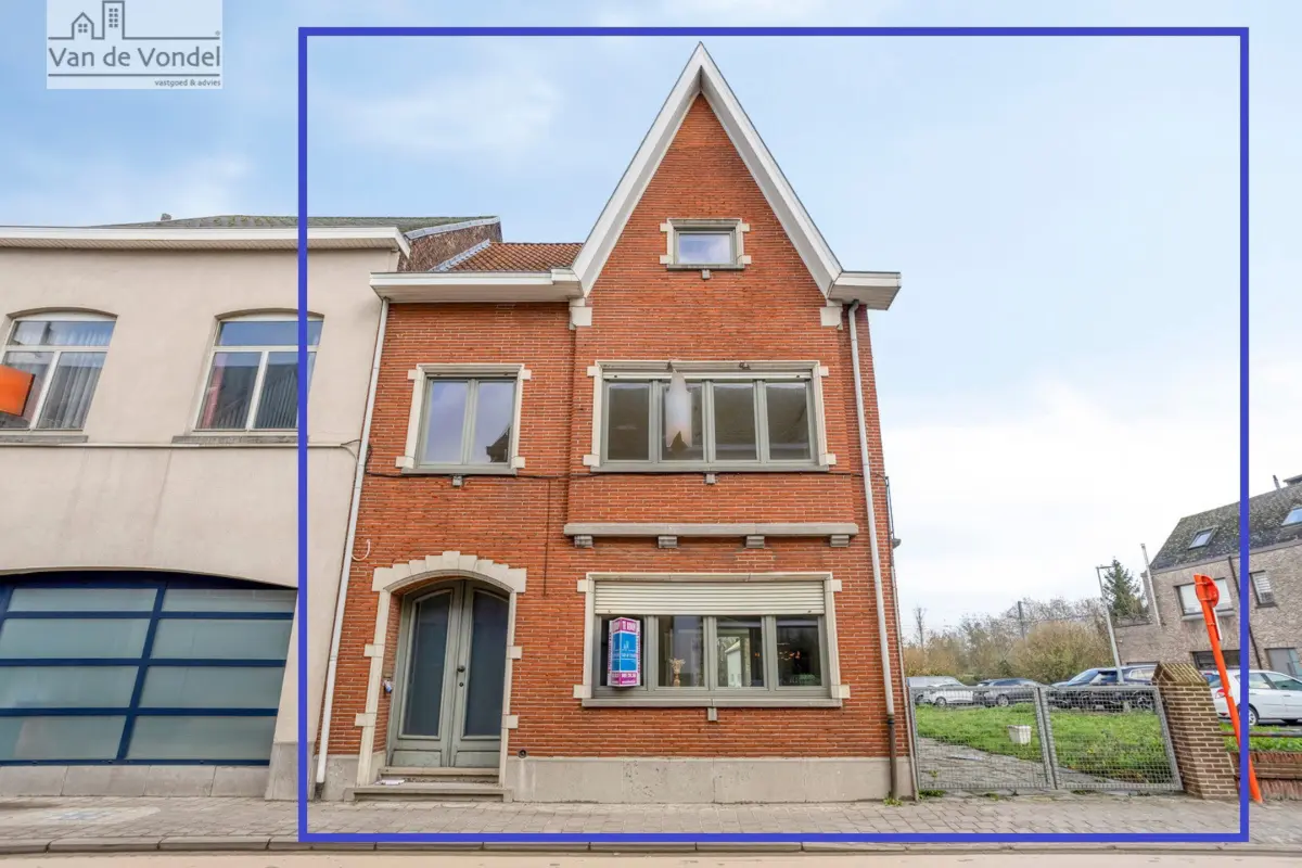 Huis te  koop in Denderleeuw 9470 439000.00€ 5 slaapkamers 210.00m² - Zoekertje 630359