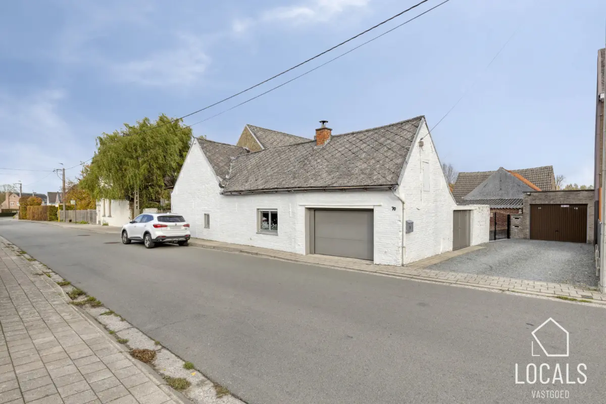 Huis te  koop in Moorsel 9310 245000.00€ 3 slaapkamers 178.00m² - Zoekertje 630486