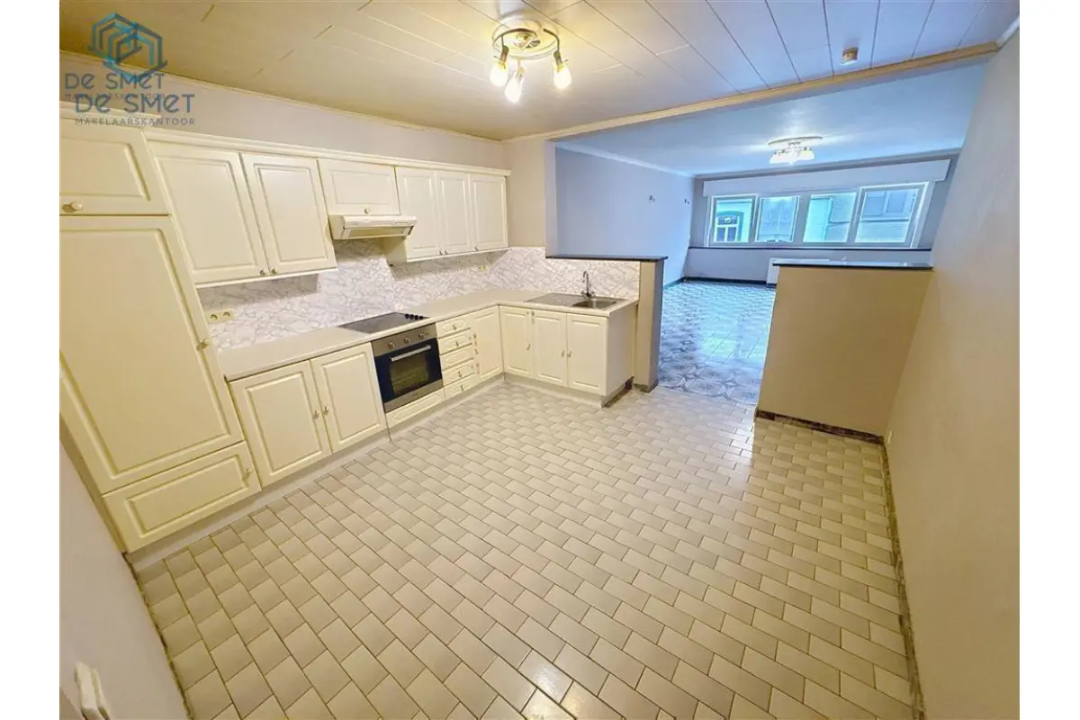 Appartement te  koop in Geraardsbergen 9500 199000.00€ 2 slaapkamers 125.00m² - Zoekertje 631281