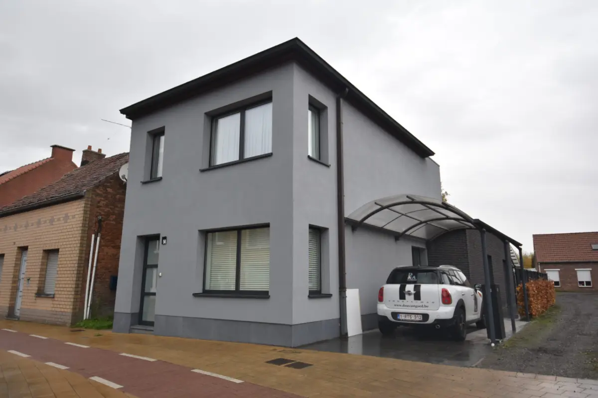 Huis te  huur in Nieuwkerken-Waas 9100 1350.00€  slaapkamers m² - Zoekertje 631522